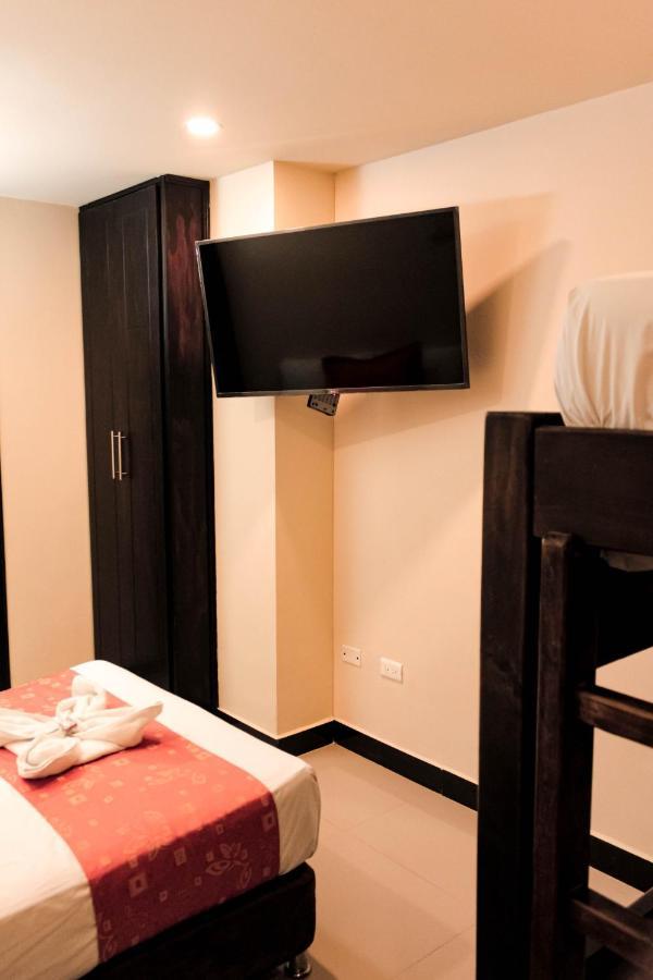 Hotel Plaza Garibaldi Caldas ภายนอก รูปภาพ