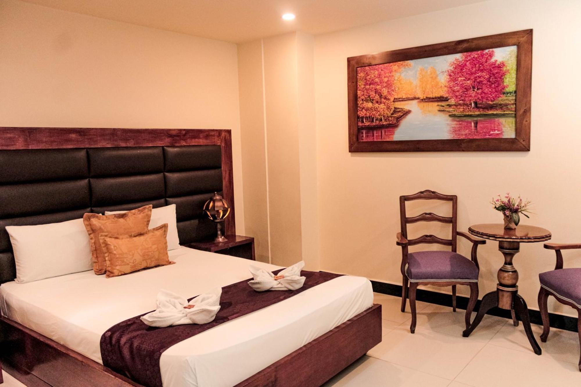 Hotel Plaza Garibaldi Caldas ภายนอก รูปภาพ